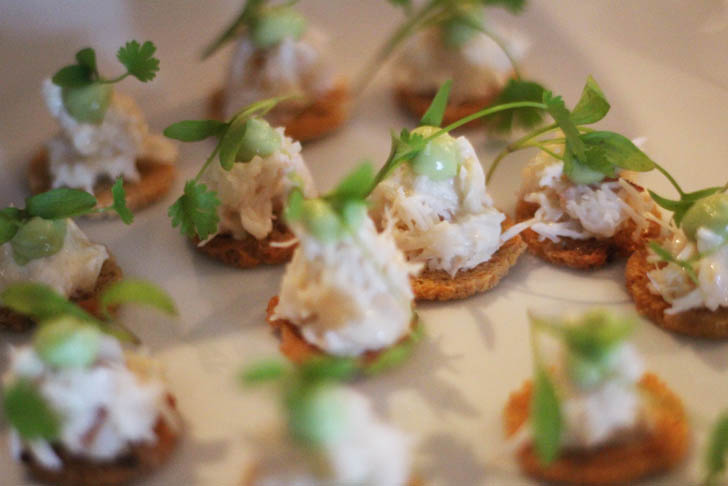 Crab & Avocado Crute