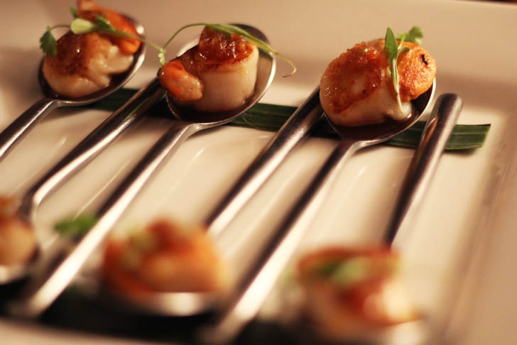 Seared Scallops with Apple & Ginger Dressing